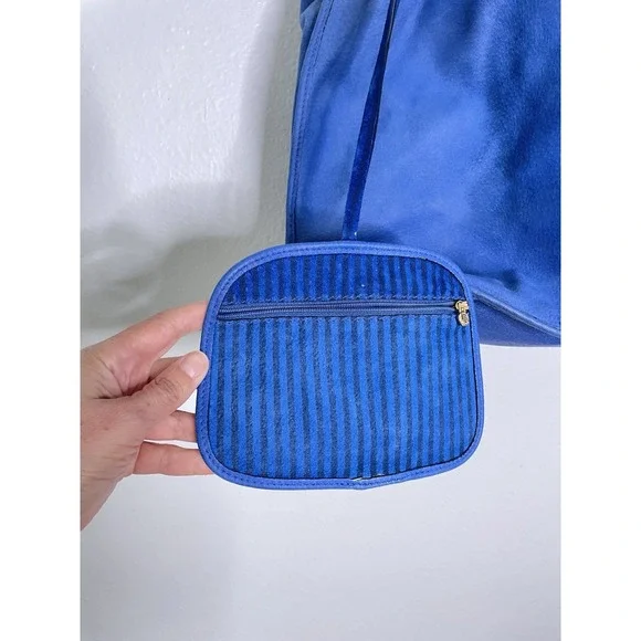 Vintage 80s FENDI Blue Drawstring Shoulder Bag Leather FF Logo - Picture 6 of 8